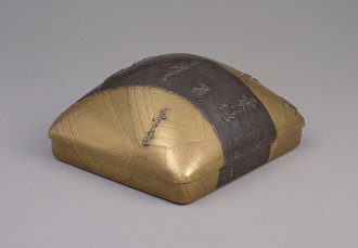 舟橋蒔絵硯箱