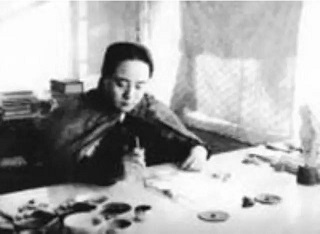 愛新覚羅溥儒 초상